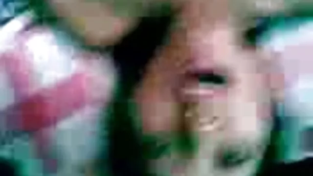 Um casal Sueco fode video de sexo picante na cozinha.