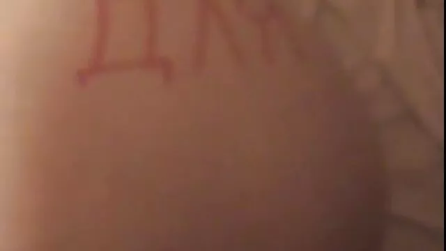 As Lésbicas organizam porno estudante uma festa de Esguichar.