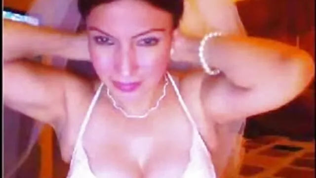 Extremamente rígido e enorme vibrador videos porno cu fode Milf maduro