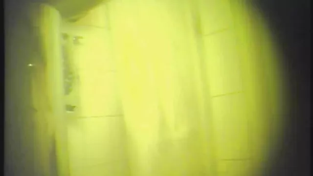 Duas lésbicas videos de sexo pornodoido peludas brincam com brinquedos em vídeo Amador