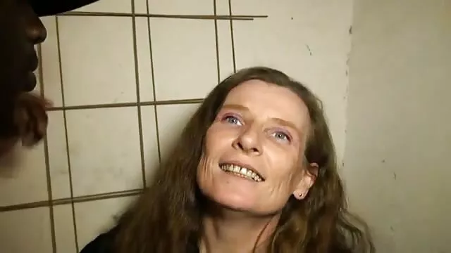 Toque de vídeo pornô com mulher gostosa serenidade