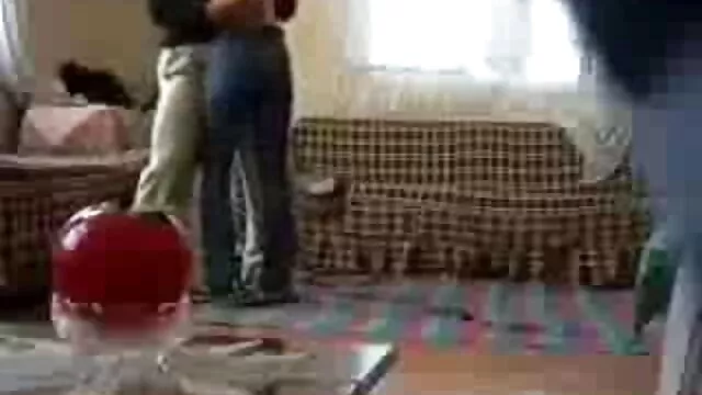Mães video porno na cozinha Lésbicas marotas