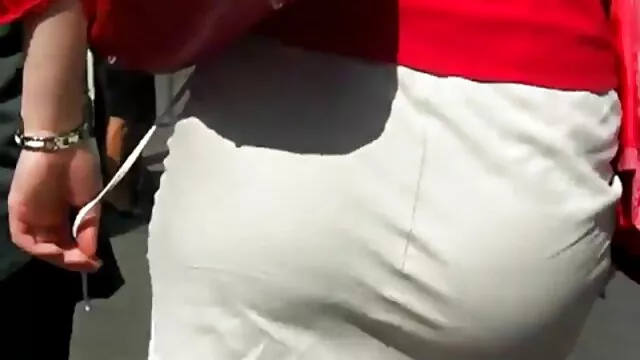Ela partilha filme pornô da vivi fernandes uma pila com a melhor amiga.