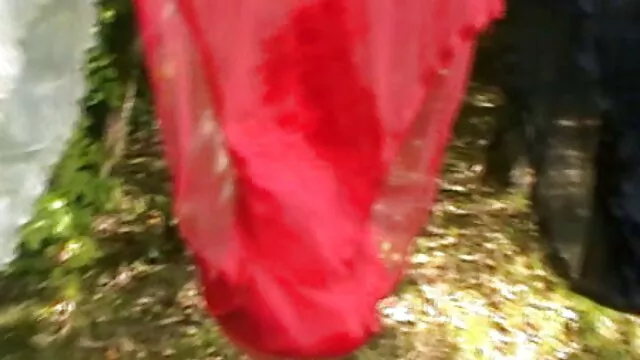 Desempacotar e experimentar filme pornô de helen ganzarolli um vibrador novo