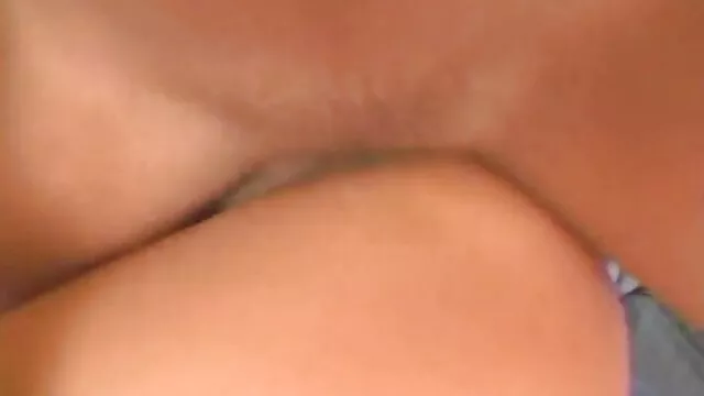 Namorada Broche / footjob com esperma em todos os pés video porno desenho animado