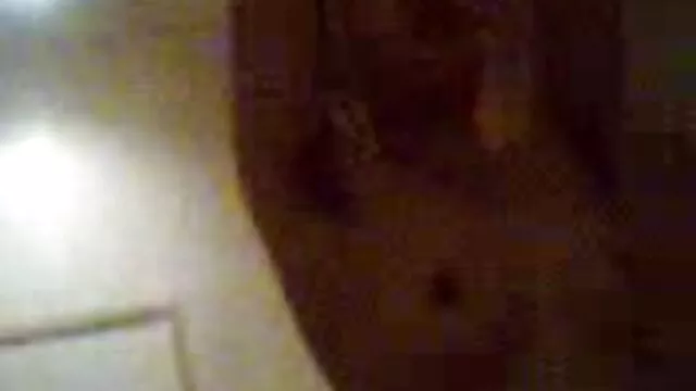 Zeke Johnson cria vídeo de pornô menina virgem Justin Seydoux