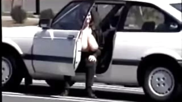Loura com mamilos grandes e mamas enormes rata pequena mimada por um vídeo pornô com mulher gorda monstro preto enorme